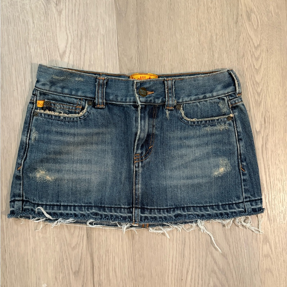 Hollister Y2K low rise Denim Mini Skirt - Blue Distressed Jean Skirt